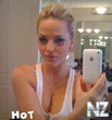 sexy_girls_with_iphone_371.jpg