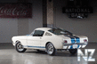 mustang2.jpg