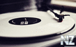 vinyl_record_player_black_and_white_wallpaper_2560x1600157.jpg