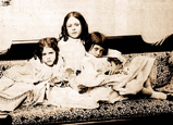 Alice Liddell 04 (with sisters).jpg