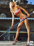 Pyeris_Hilton93145_6.jpg