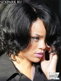 Rihanna11212_6.jpg