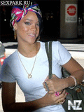 Rihanna11213_6.jpg